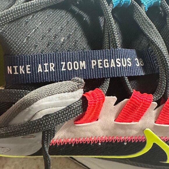 Nike Sneakers Womens 8.5 Air Zoom Pegasus 38 LE DJ3129 Multicolor Running Shoes - Picture 12 of 16